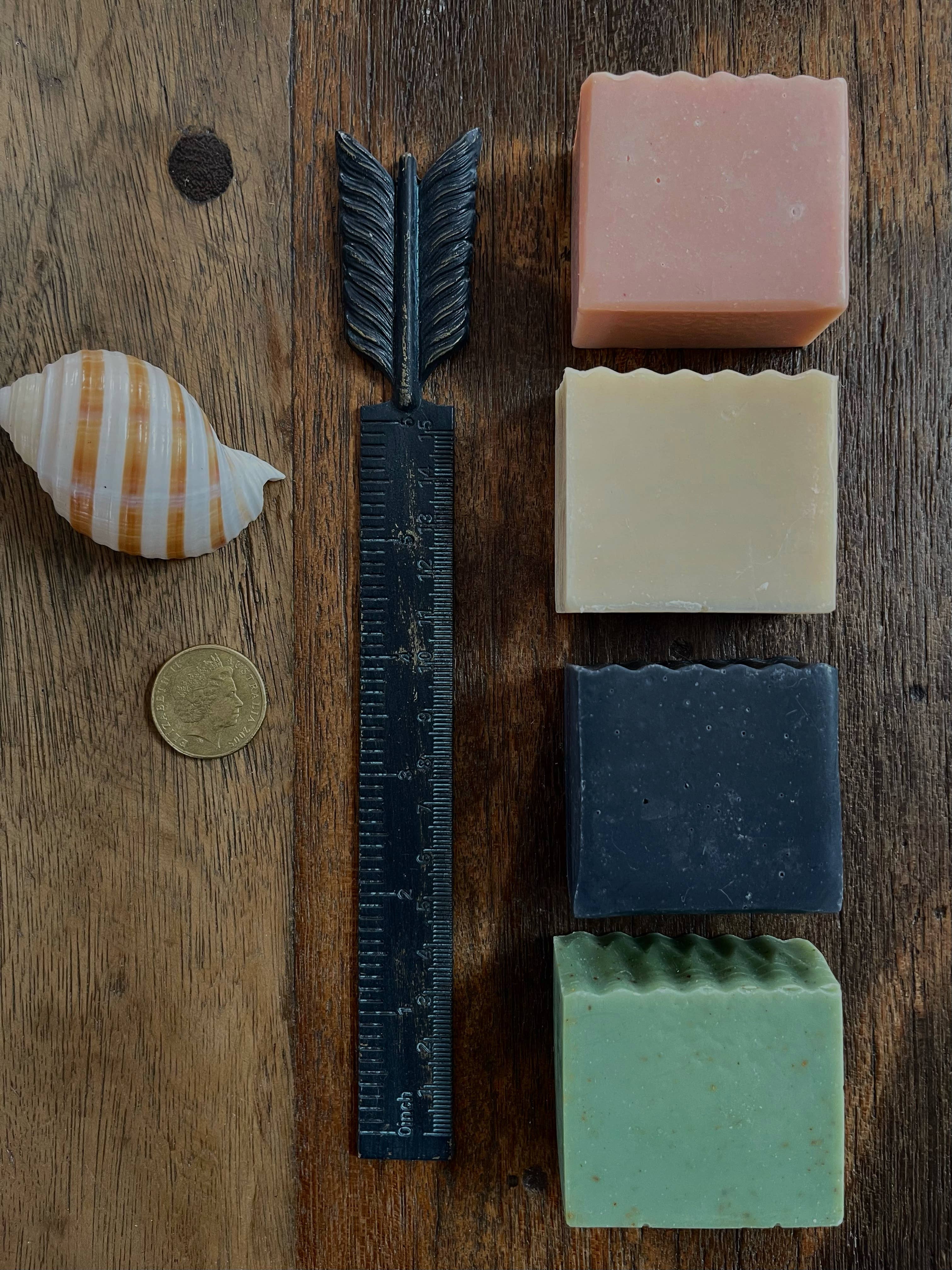 Forest Natural Naked Soap Palm-free & Cruelty-free | Guapa Collection