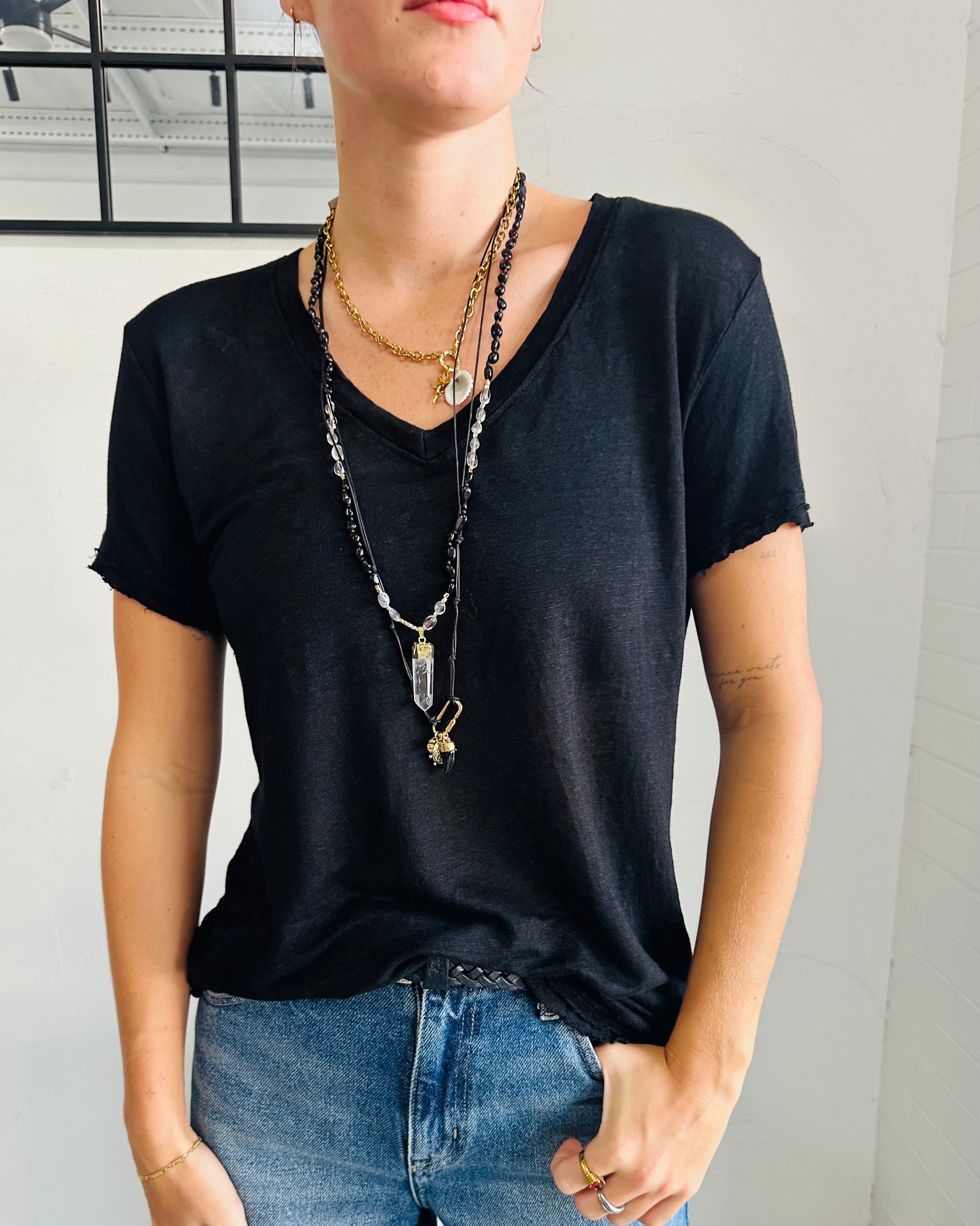 Kate Black V-neck linen tee