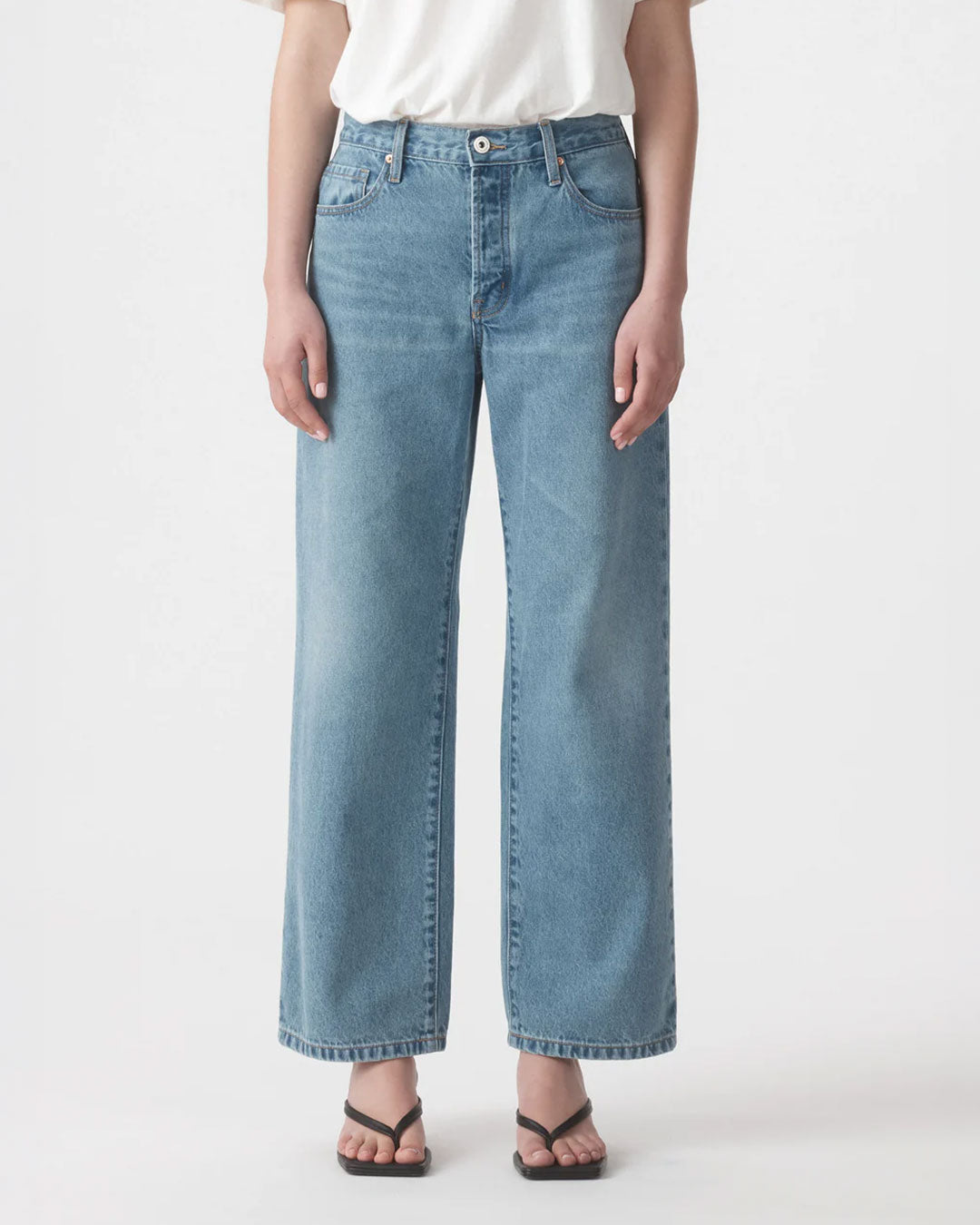 Rachel 29"Leg Mid Rise Boyfriend Leg Jean