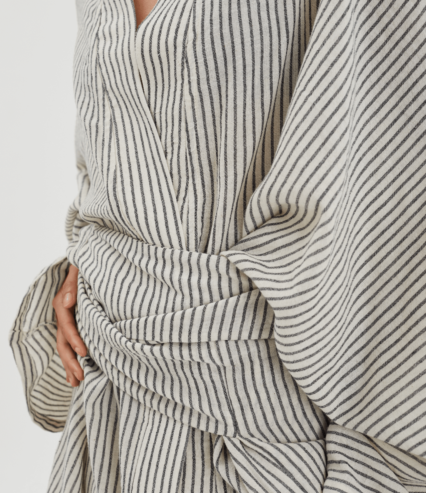 Aster Kimono: Pin Stripe