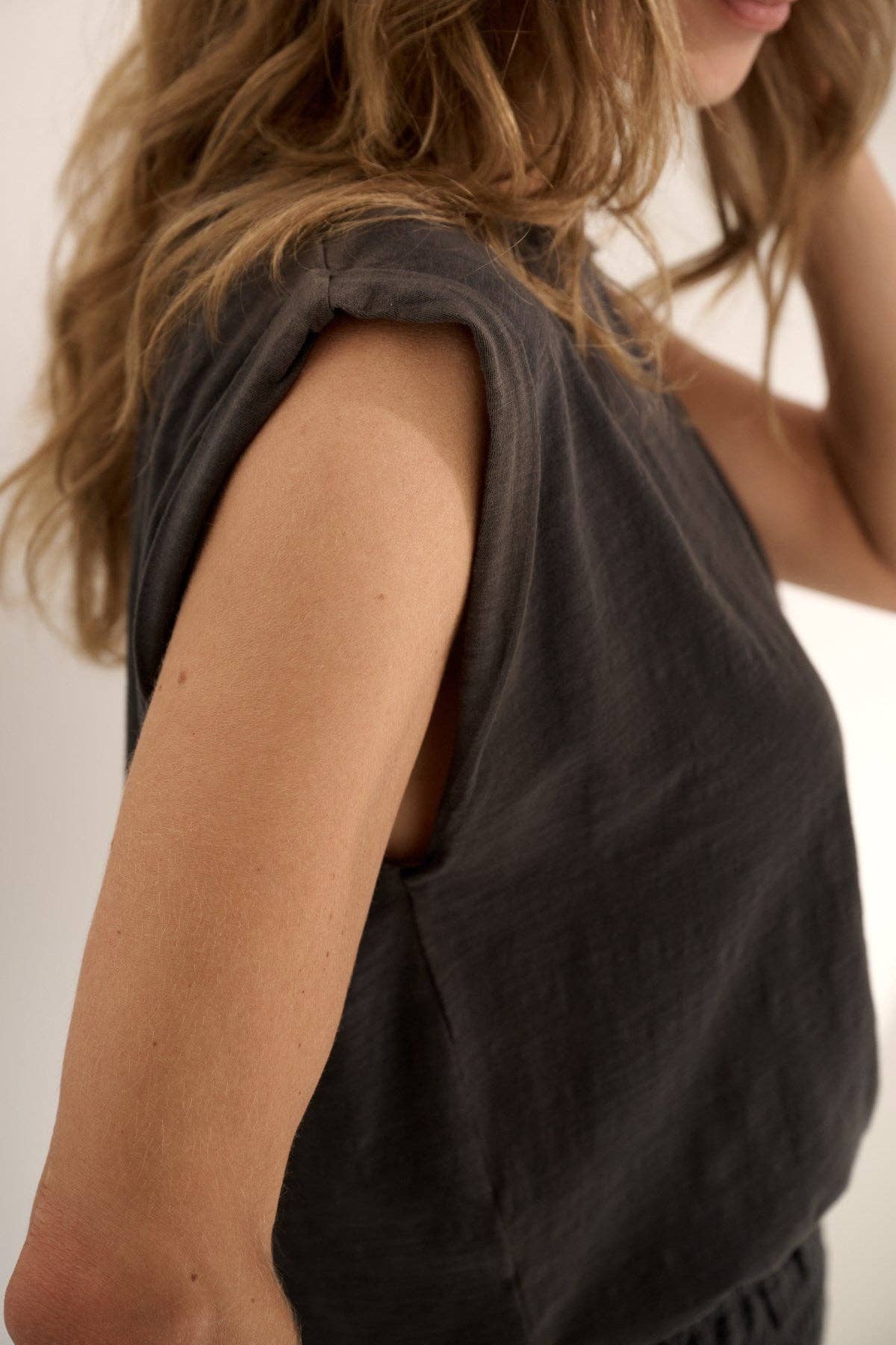 Accept tank top: Dark grey