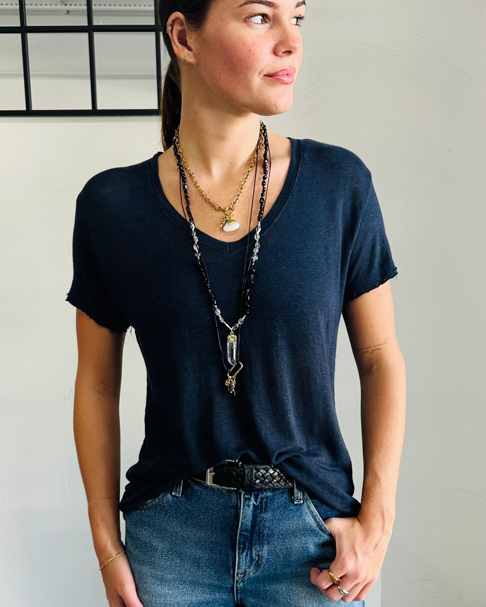 Kate Navy V-neck linen tee
