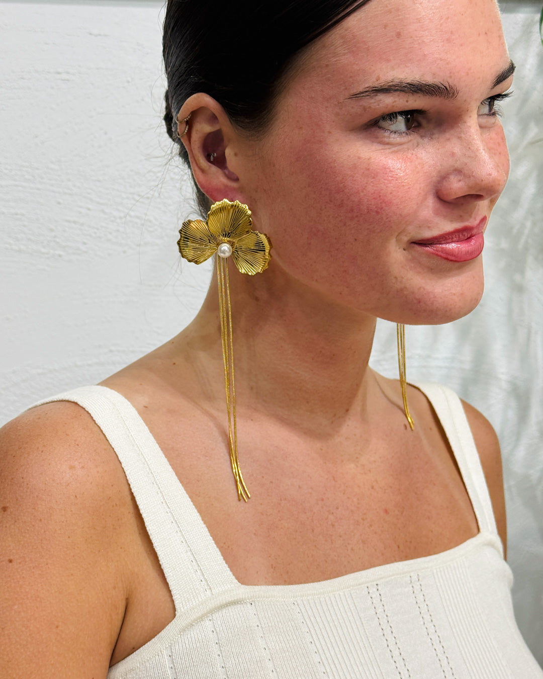 Lilly Drop Earrings