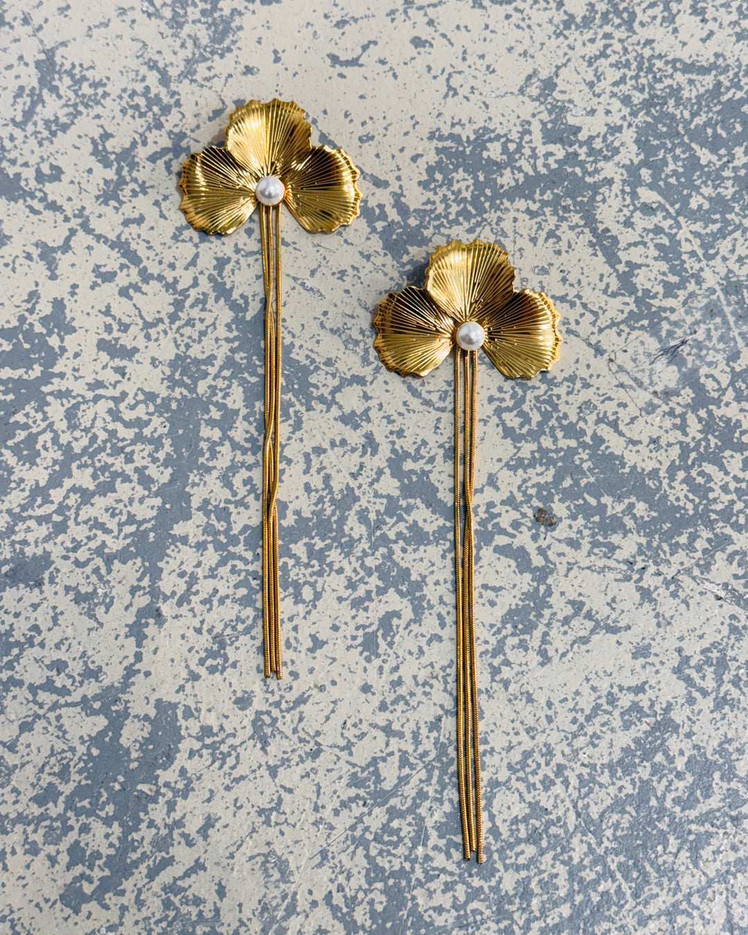 Lilly Drop Earrings