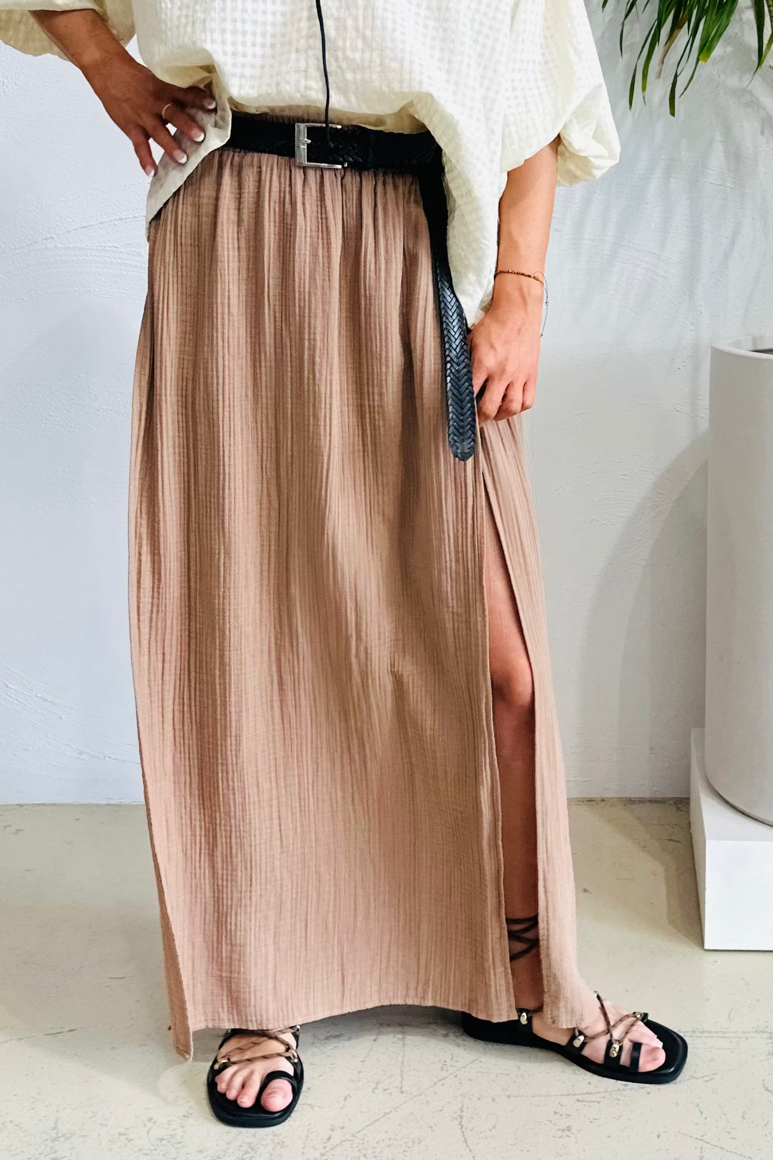 Coffee Nia Skirt
