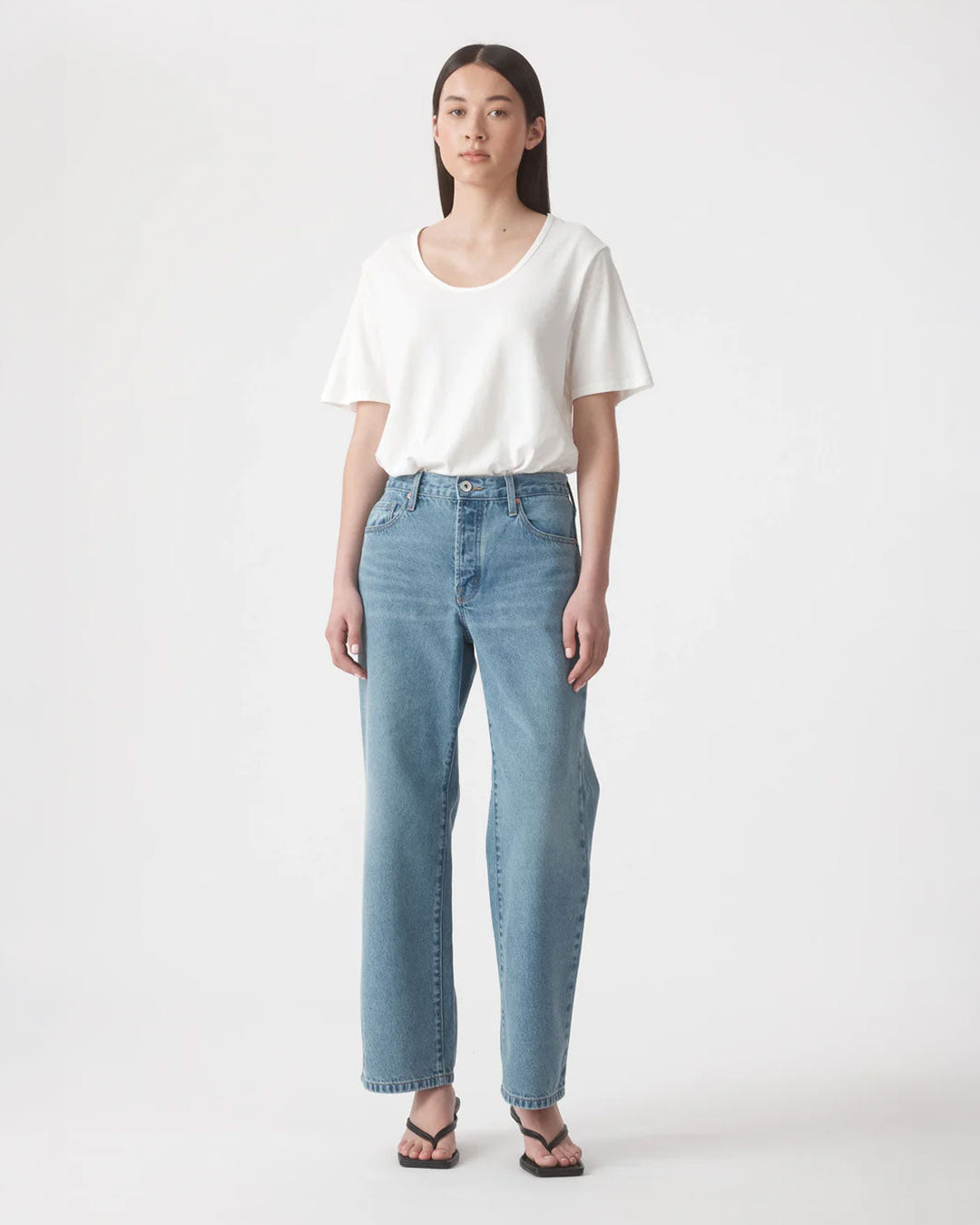 Rachel 29"Leg Mid Rise Boyfriend Leg Jean