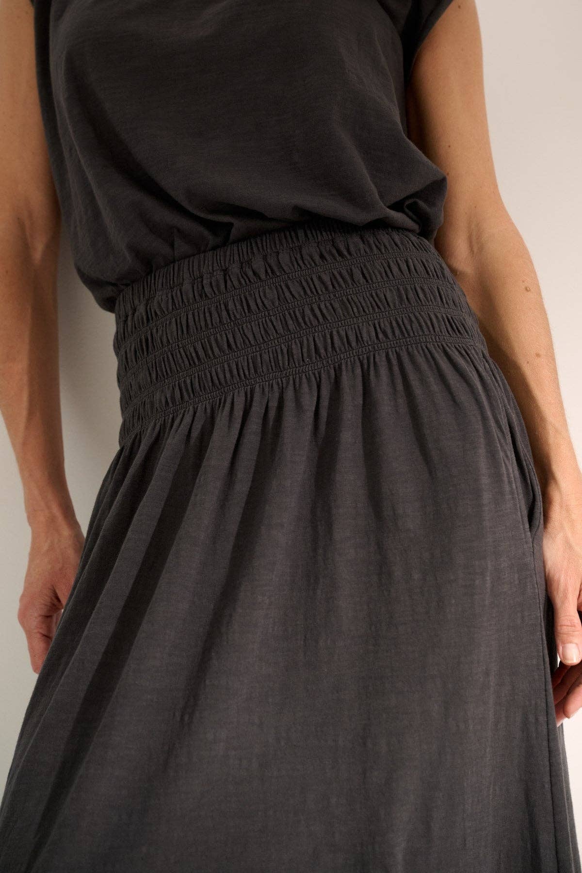 Accept tank top: Dark grey